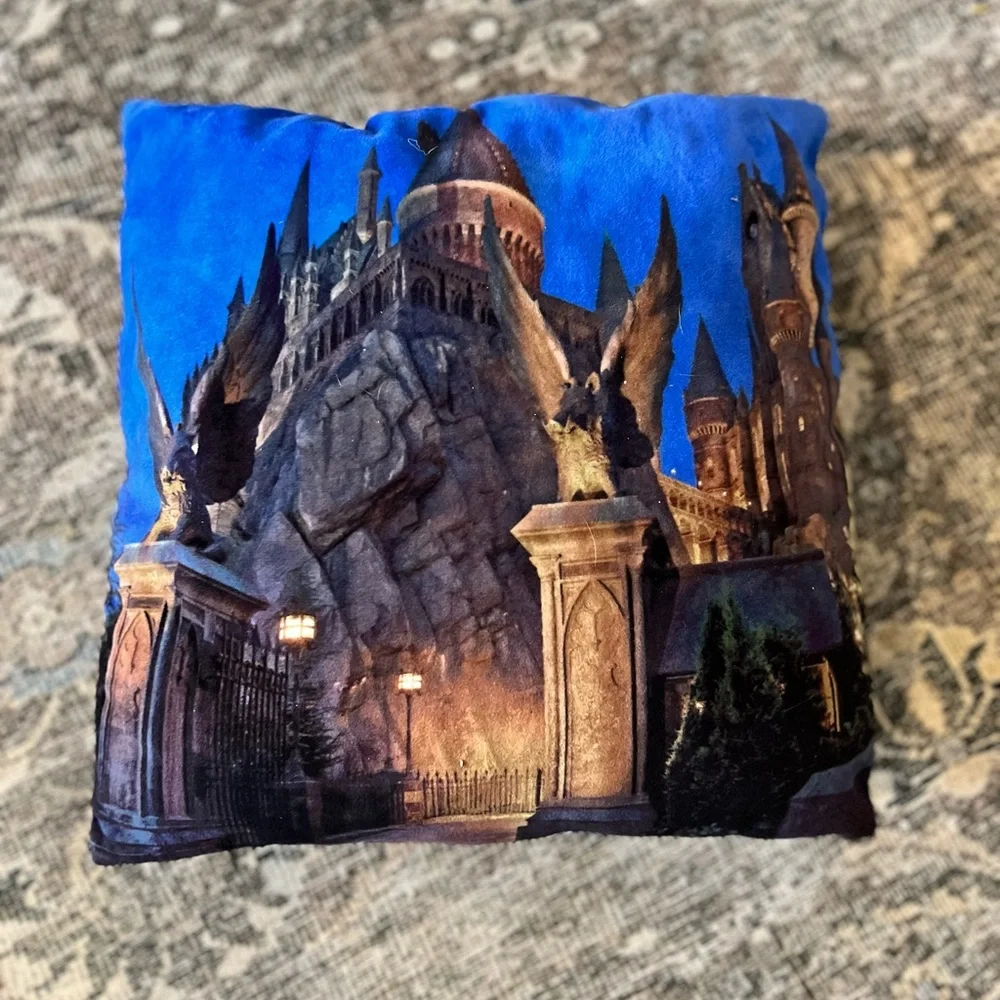 Universal Studios Harry Potter Pillow 13x13